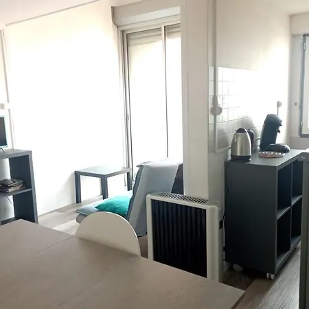 Apt With Pool Near Beach And Port Apartment